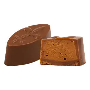 Ciocolată cu lapte și alune de pădure – bomboană de ciocolată artizanală Choco Toni